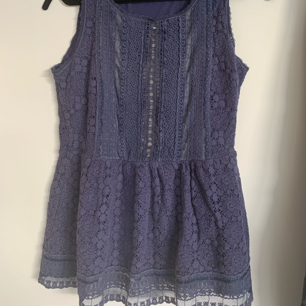 Anthropologie One September Coralline Peplum Lace top - small - Picture 3 of 11